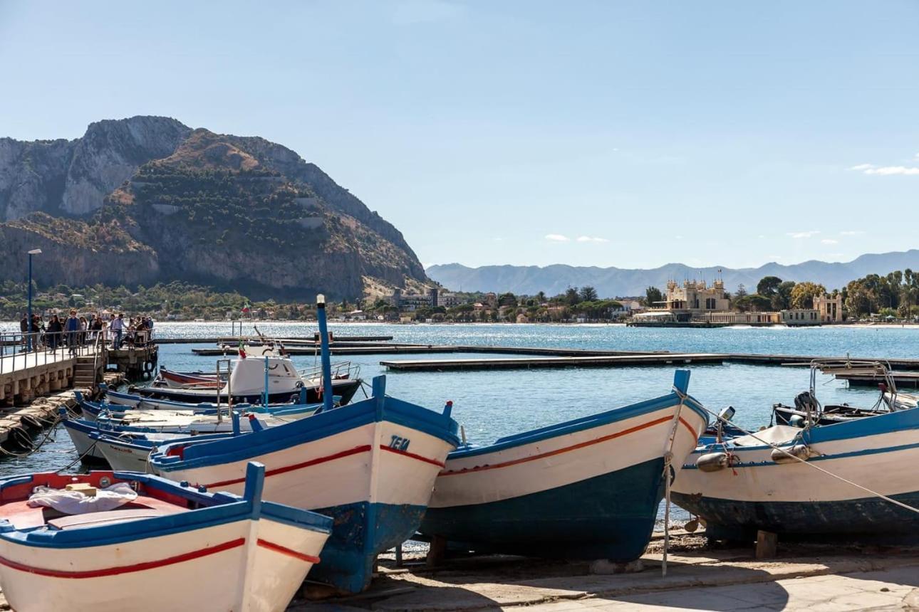 Donna Amalia Villa In Mondello パレルモ エクステリア 写真