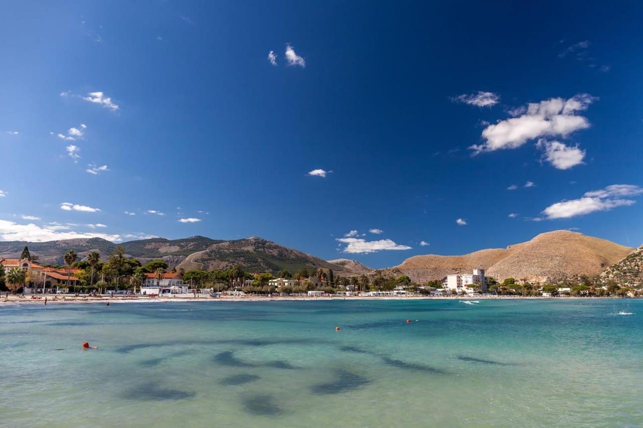 Donna Amalia Villa In Mondello パレルモ エクステリア 写真